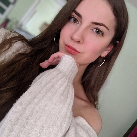 Meet your Posher, Stephanie - Picture 1 of 1